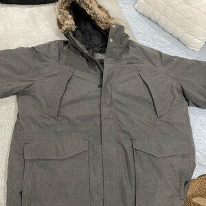 Men’s Eddie Bauer winter jacket.
